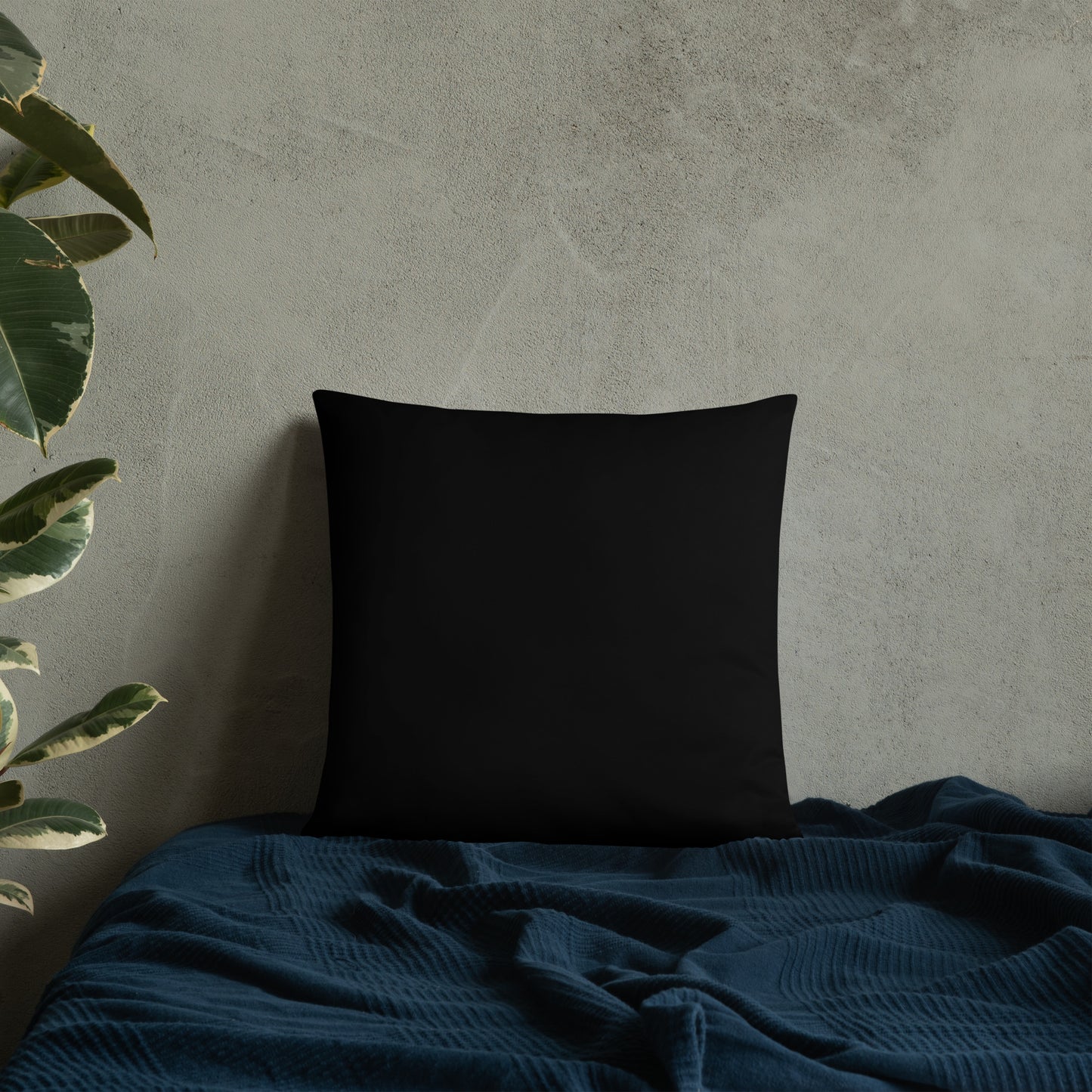 Clover Boo (black) Basic Pillow