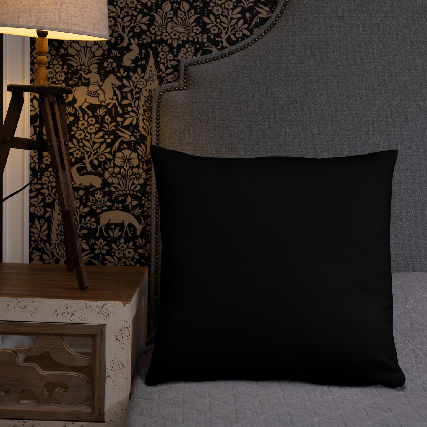 Clover Boo (black) Basic Pillow