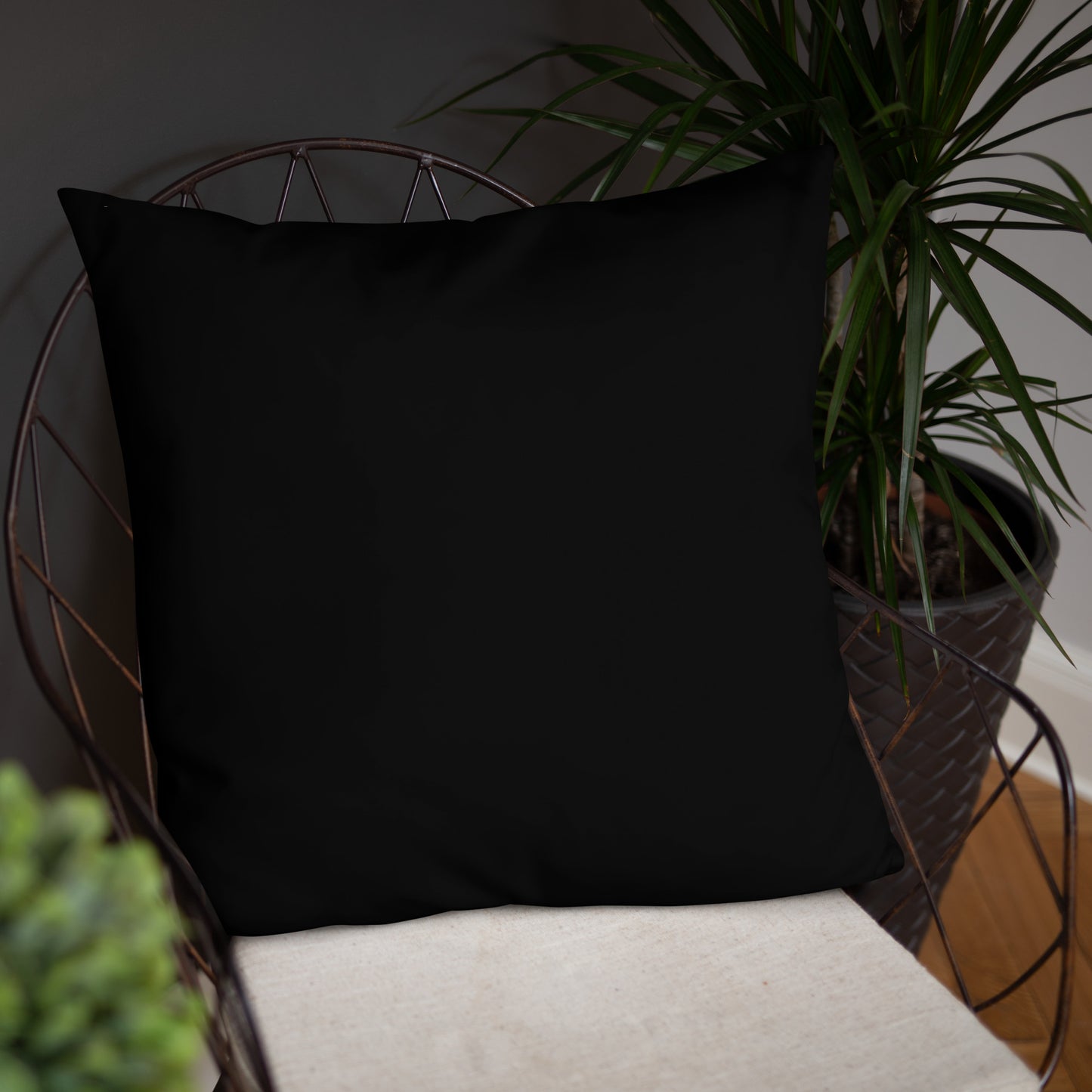 Clover Boo (black) Basic Pillow